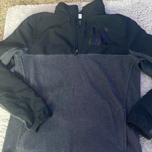 I am selling an under armour black sweatshirt